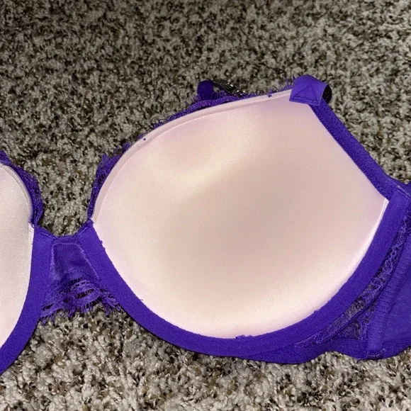 Purple Lace Victoria’s Secret Bra 36D - Picture 6 of 6